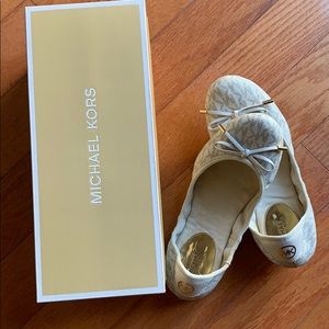 Michaels Kors city ballet flats